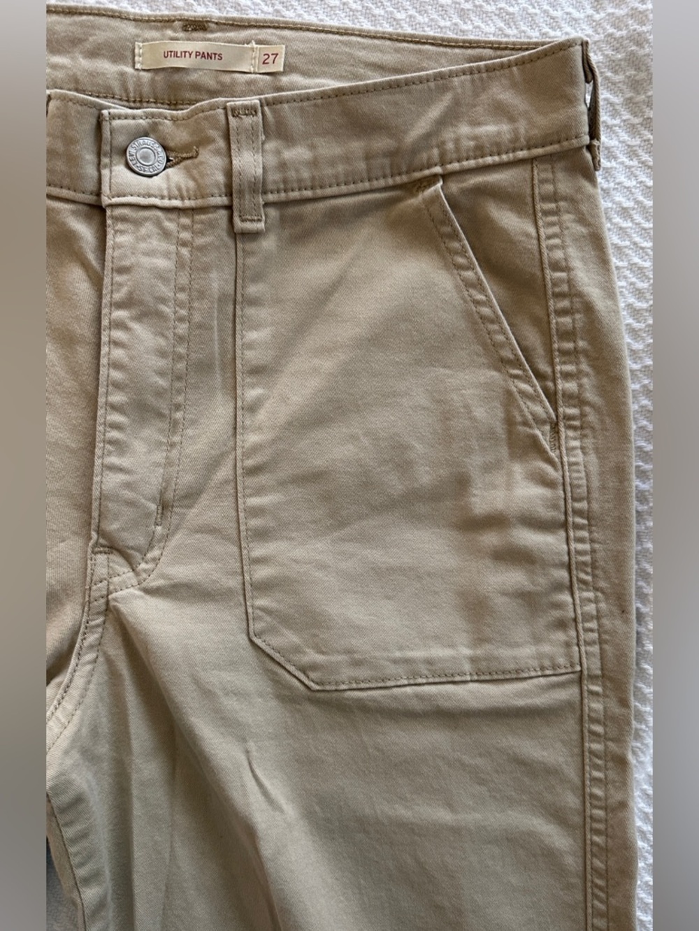 Levi's Women's Khaki Utility Chinos - Light Tan - Picture 5 of 6